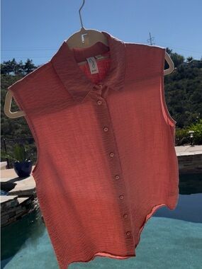 Joie Coral-Red Sleeveless Button-Down Blouse